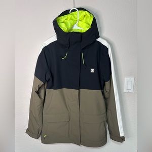 DC Shoe Co, Women’s Cruiser Snowboard Jacket, size Large